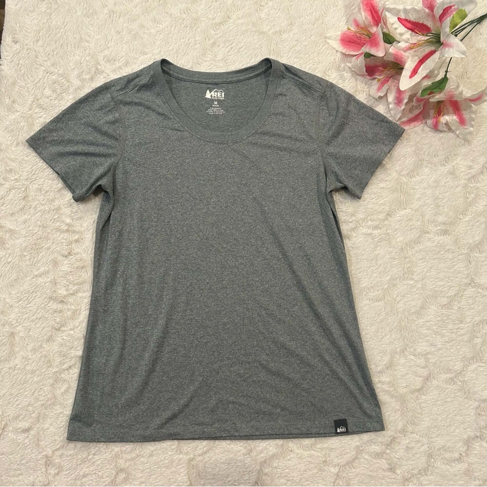 REI Co-Op Gray Heathered Short Sleeve T-Shirt Medium